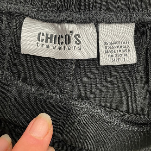 Chico’s Traveler’s black pants size 1. - Picture 7 of 10